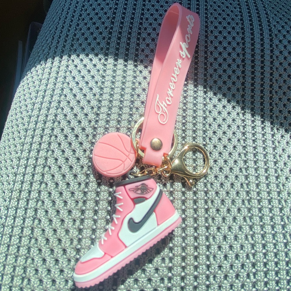 Pink Jordan Keychain - Picture 4 of 4